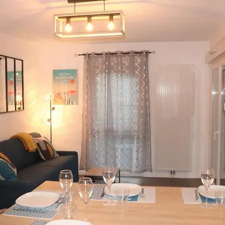 Apartamento Les Cedres -Tram A 50 Metres, Bordeaux A 5 Minutes, Parking Cenon Exterior foto