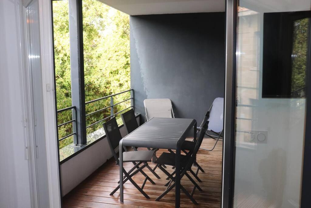 Apartment Les Cedres -tram A 50 Metres, Bordeaux A 5 Minutes, Parking