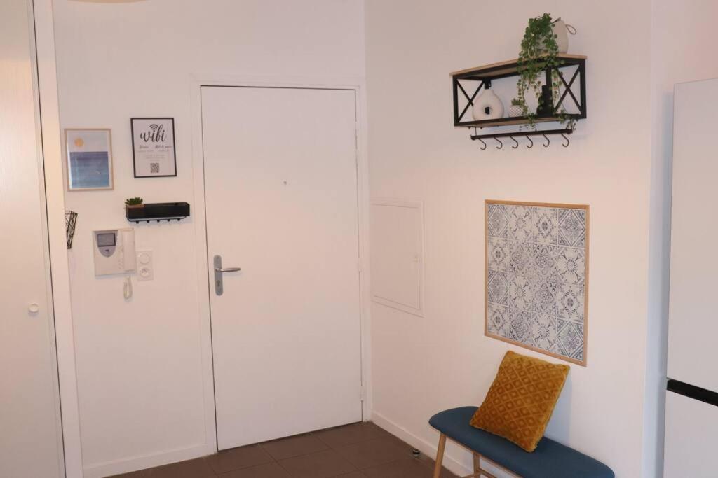Apartment Les Cedres -tram A 50 Metres, Bordeaux A 5 Minutes, Parking *